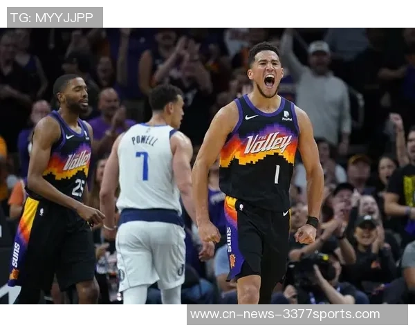 带伤作战的布克在球队中的无私奉献让人难以用言语形容其巨大贡献